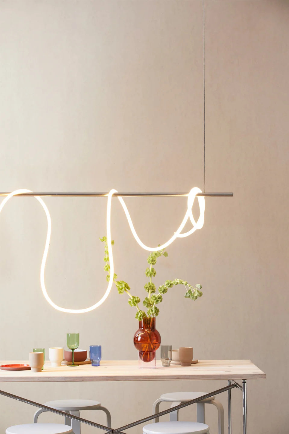 9_METERS_WHITE_2_960x_crop_center_e8438d7a-7da3-47ea-a507-f847e8f61b27.webp