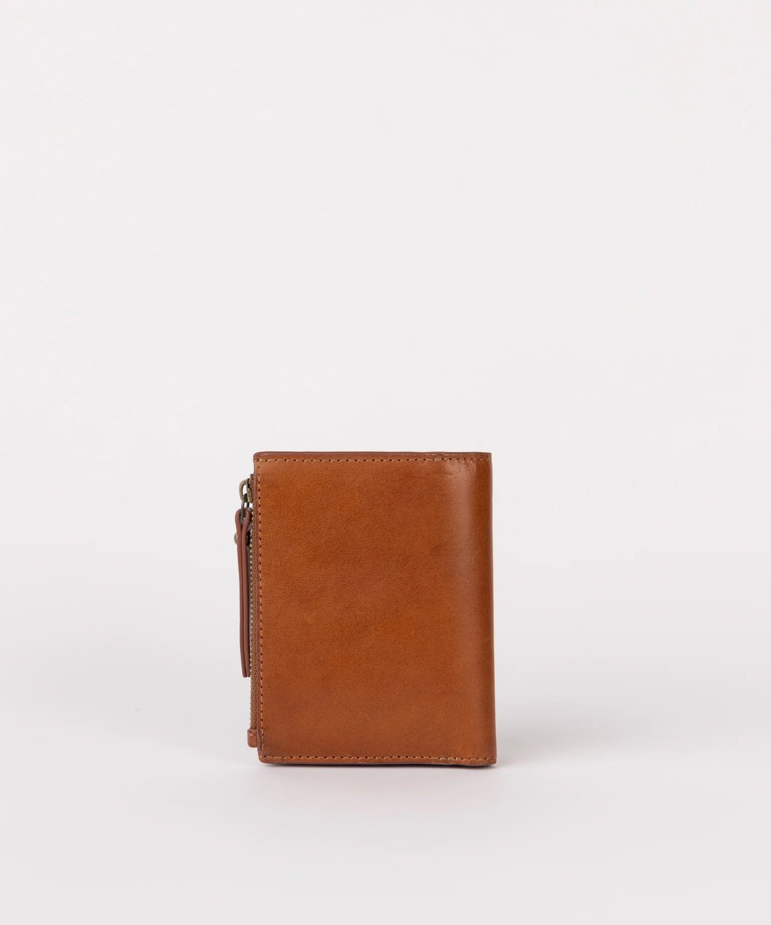 Jamie-Wallet-Cognac-Classic-Leather-Back.webp