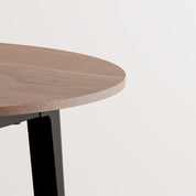 New modern ronde eettafel walnoot