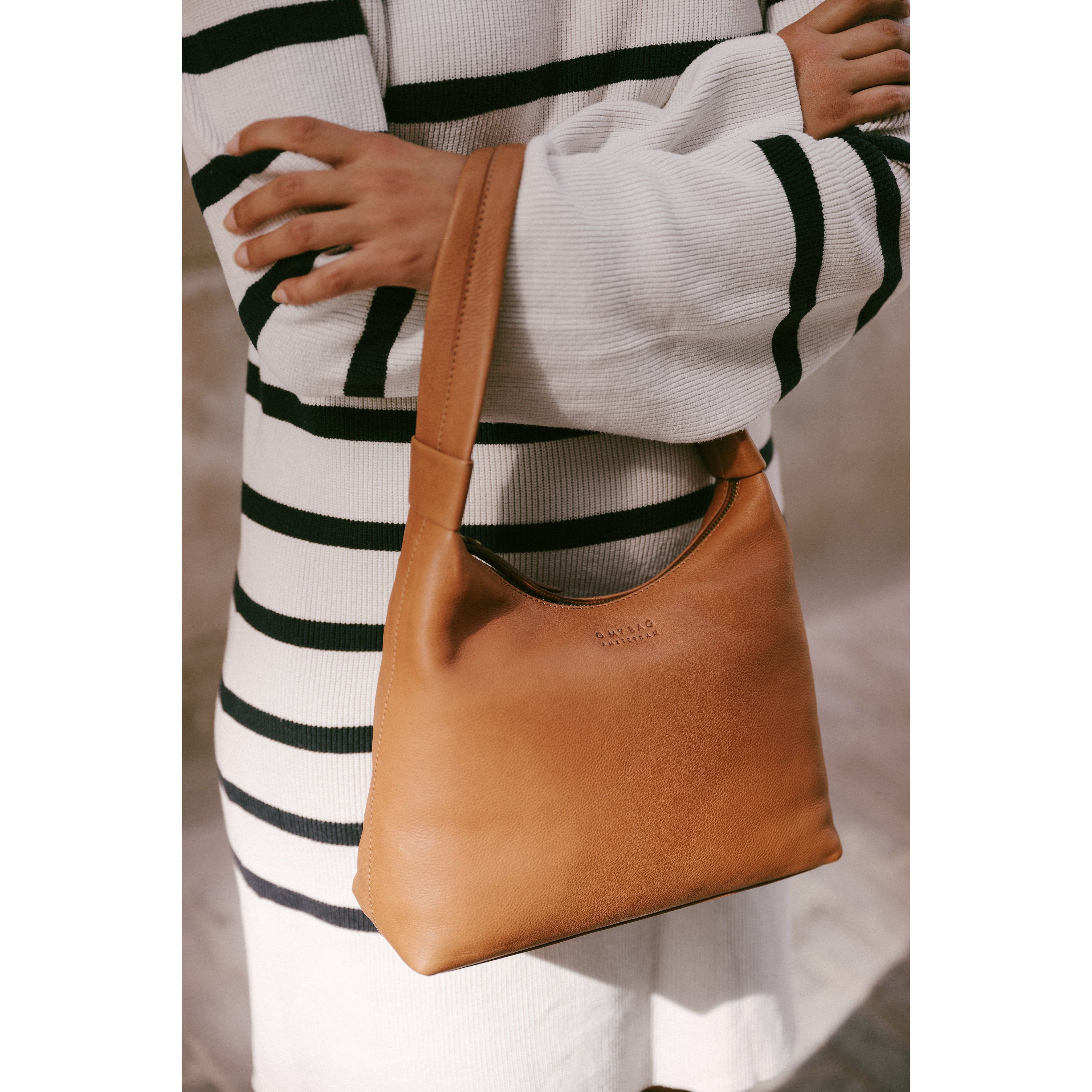 Nora_Wild_Oak_Soft_Grain_Leather_Marseille_shoot_1.jpg