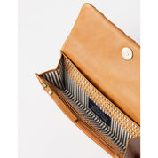 Pau's pouch