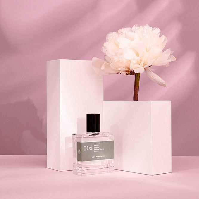 002 - neroli, jasmine, white amber