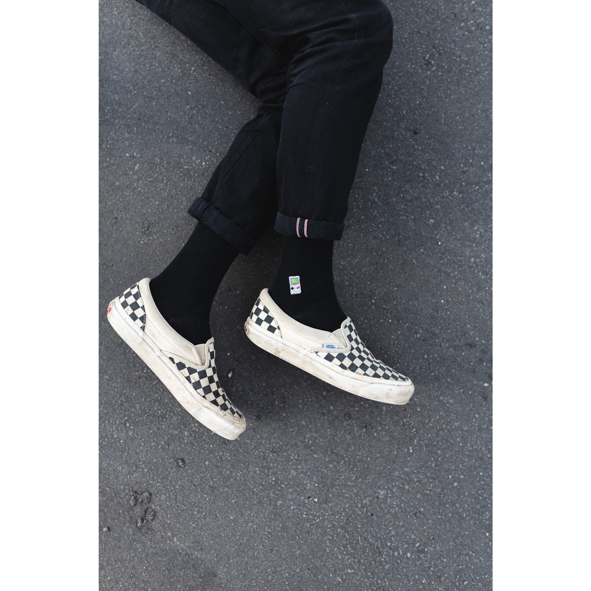 20SS1_Socks_Unisex_DEAN_Lifestyle_Model_Close.jpg