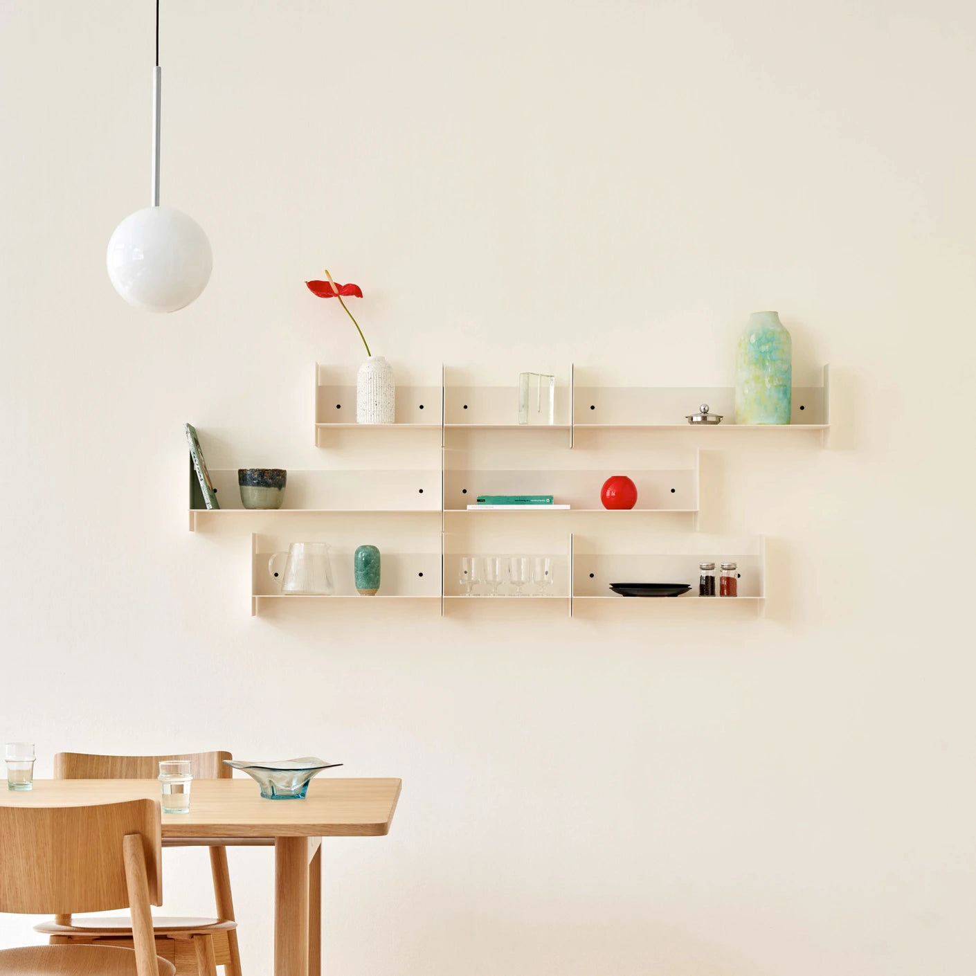 pli wall shelf