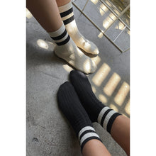 Afbeelding in Gallery-weergave laden, Her varsity socks - Cream black
