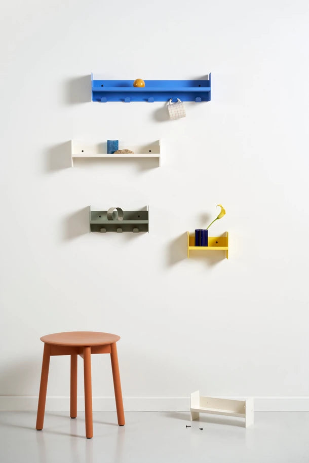 pli wall shelf with hooks - slim version