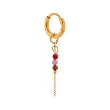 Afbeelding in Gallery-weergave laden, Oorbel - Chain ruby hoop goud
