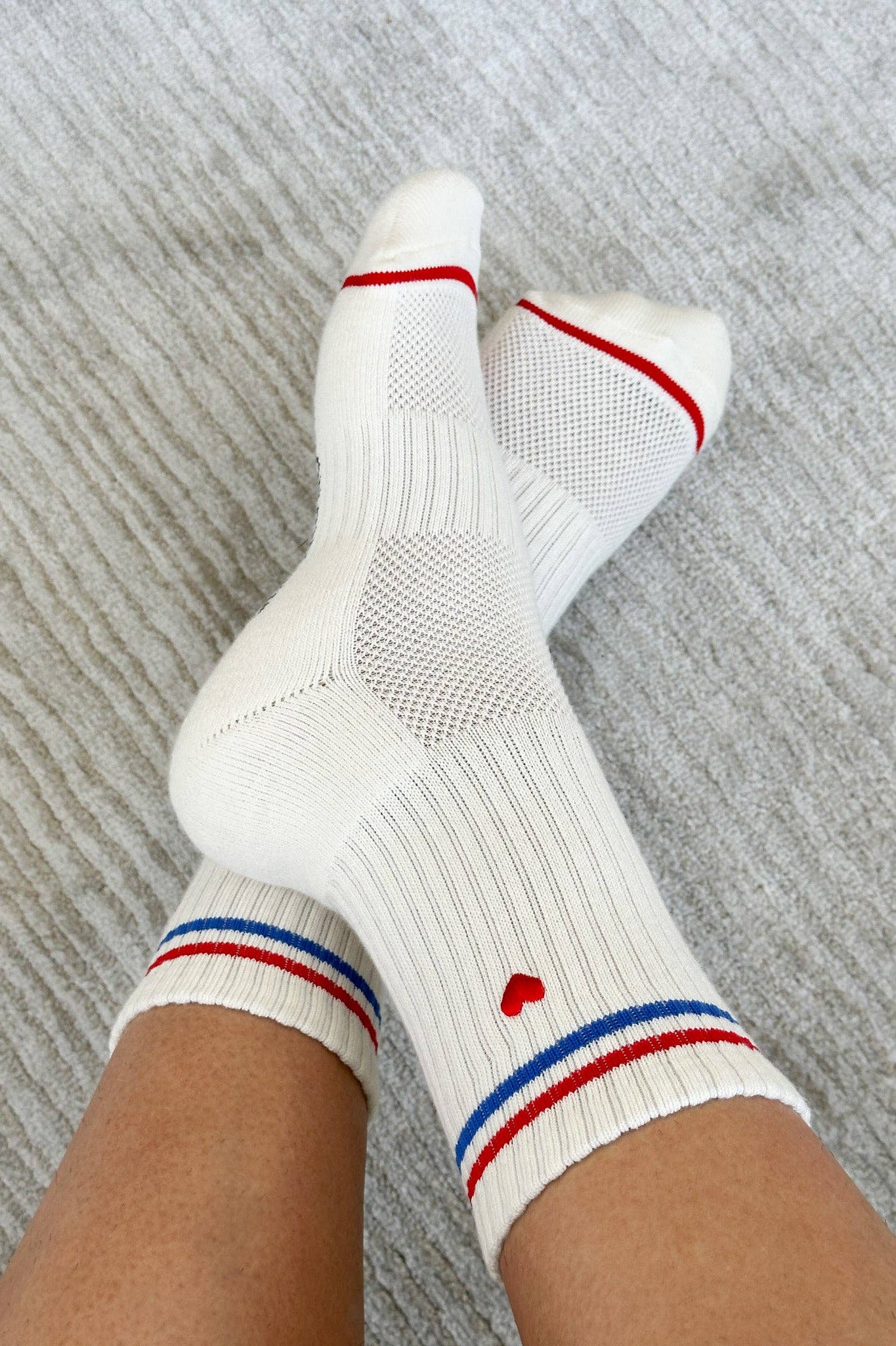 embroidered boyfriend socks - heart