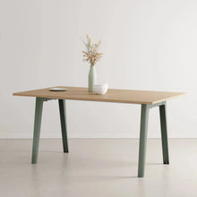 Afbeelding in Gallery-weergave laden, New modern eettafel - eco-certified wood
