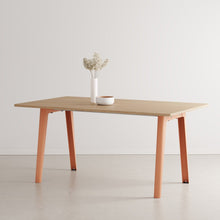 Afbeelding in Gallery-weergave laden, New modern eettafel - eco-certified wood
