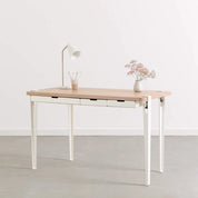 Tiptoe bureau