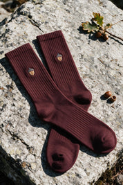 acorn crew socks burgundy