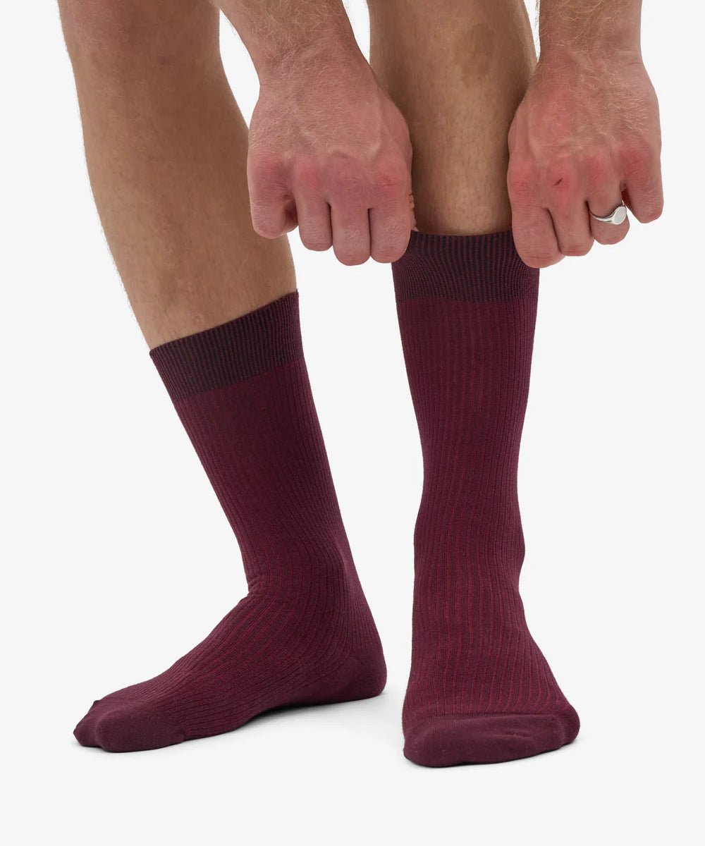 CS6001_Men-Classic-Organic-Oxblood-Red_0125_3.webp