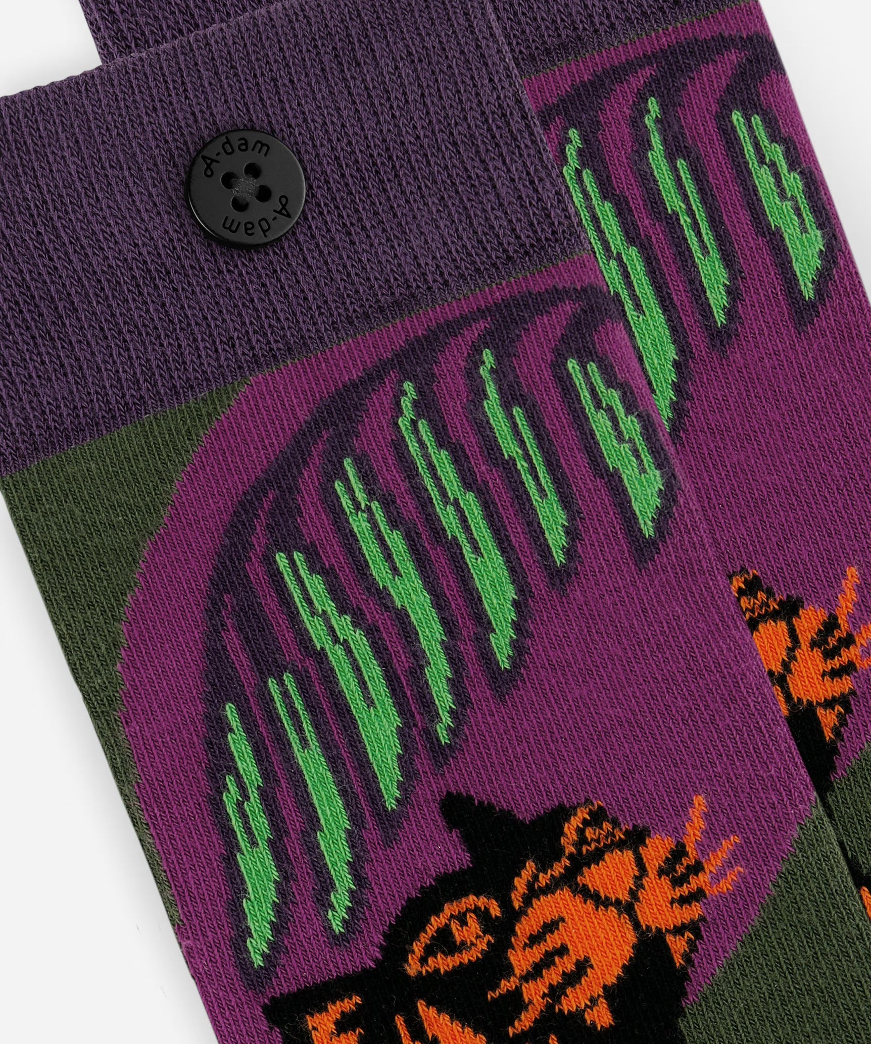 CasualSock_Tiger_Detail.jpg