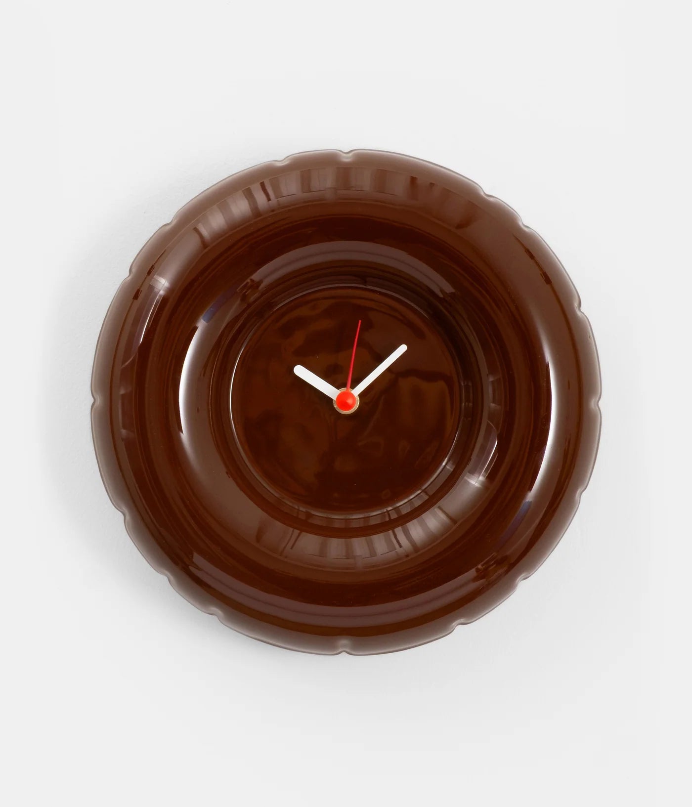 Chocolate_Gloss_Clock_Holly_Home_Studyo_02.webp