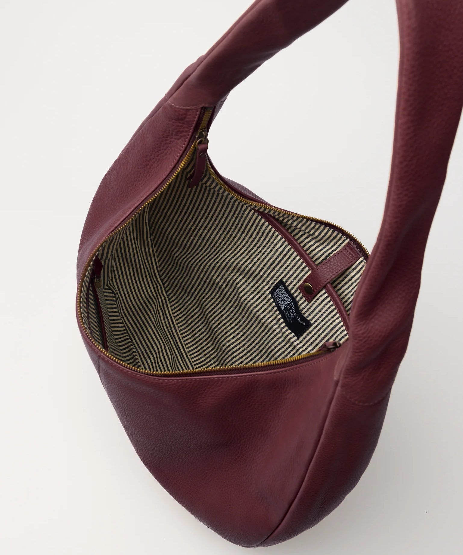 Coco-Grand-Dark-Cherry-Soft-Grain-Leather-Inside.webp