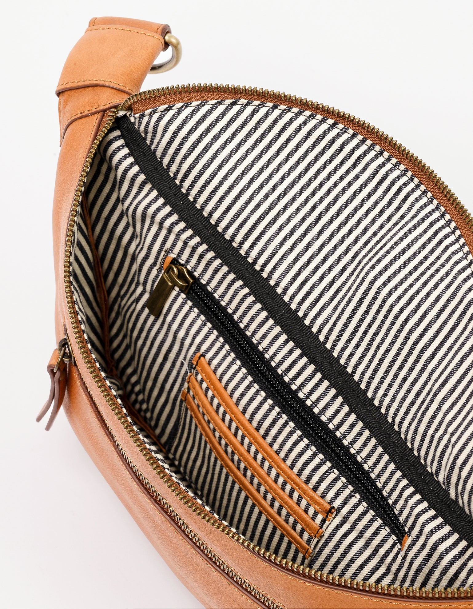Drew bum bag - Wild oak