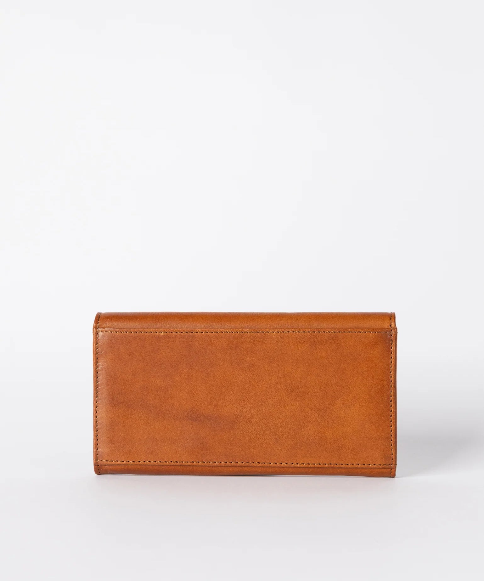 Envelope-Pixie-Cognac-Classic-Leather-Back.webp