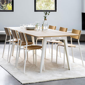 New modern eettafel - eco-certified wood