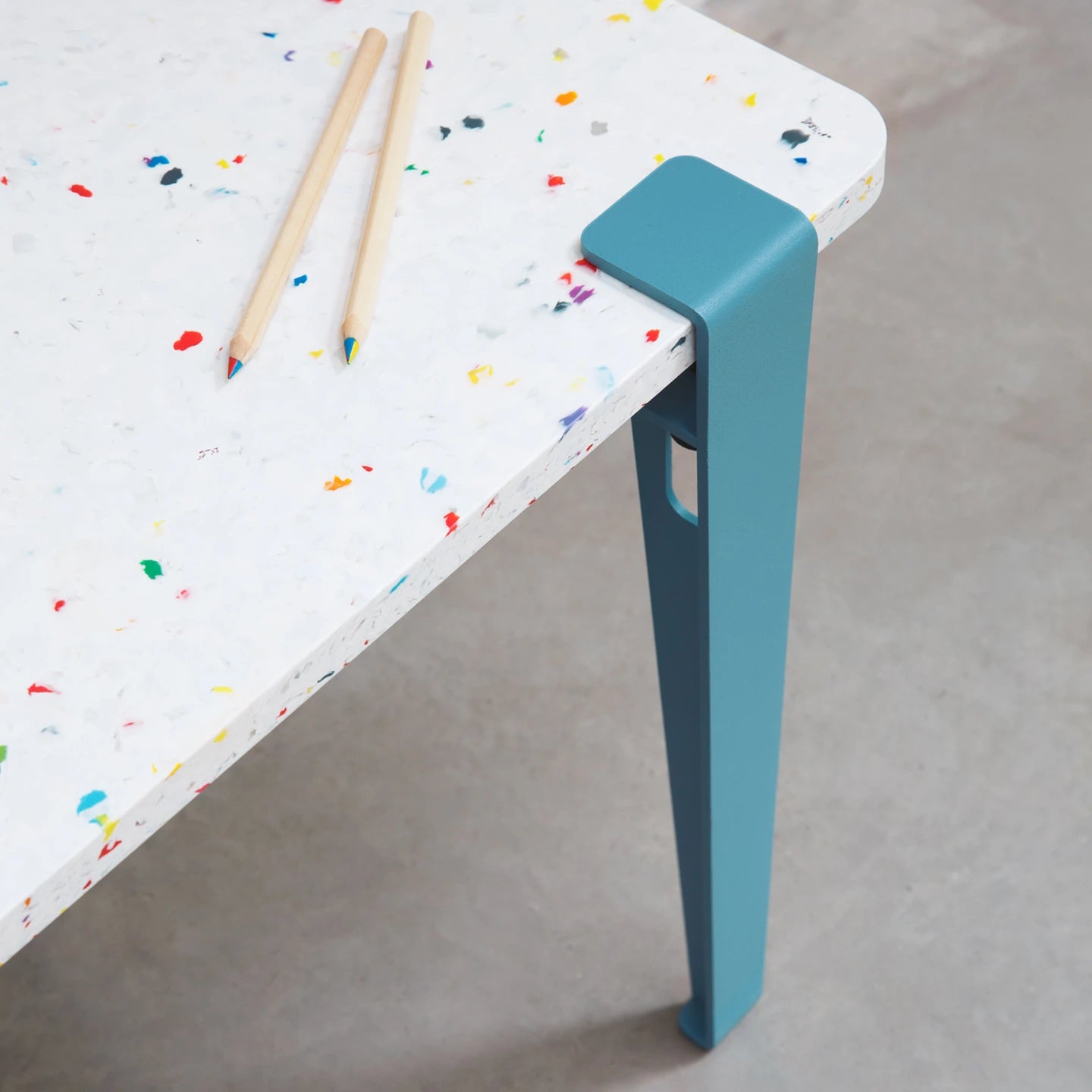 Kids desk - recycled plastic Tutti Frutti