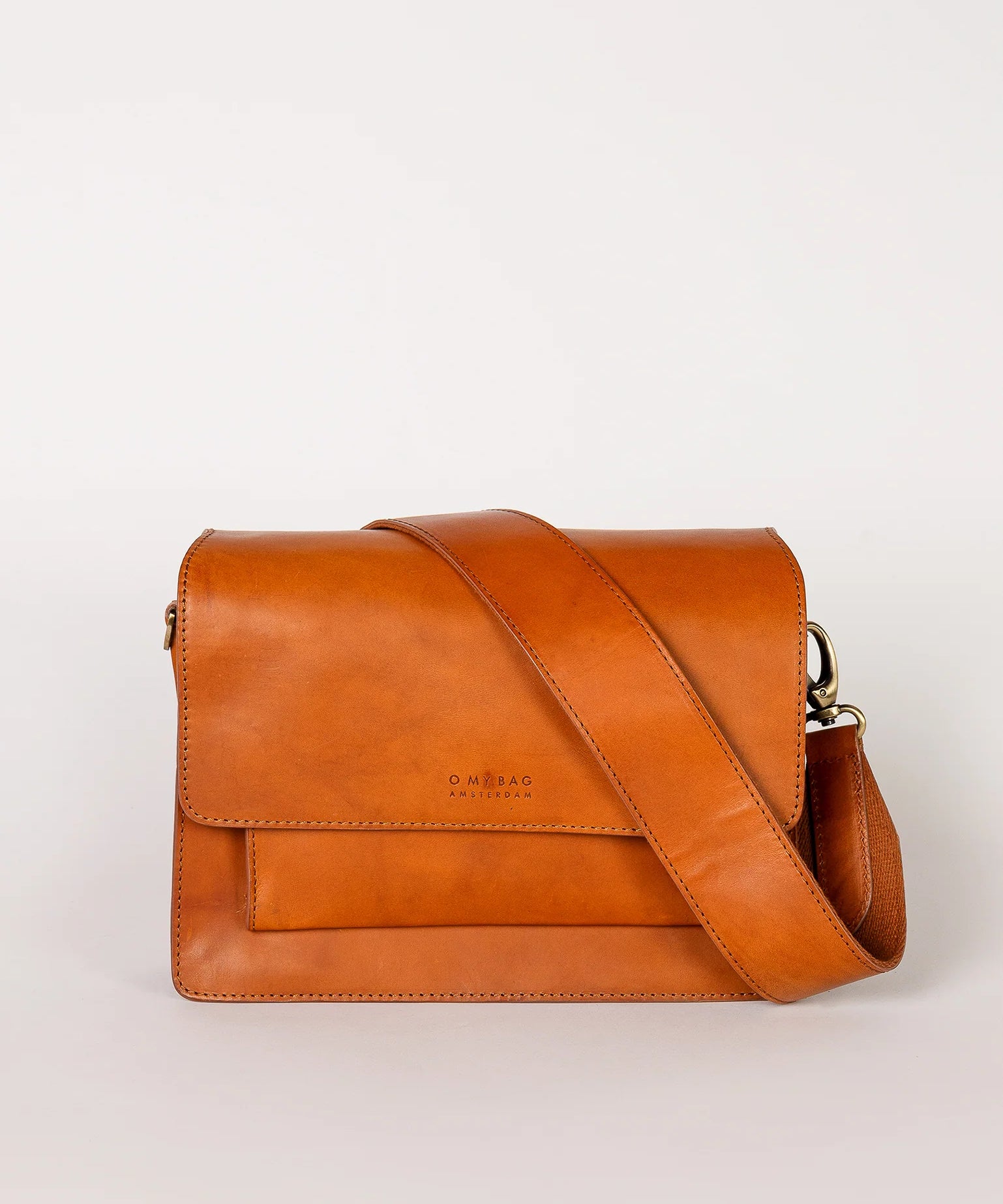 Harper-Cognac-Classic-Leather-Front-Strap-1.webp