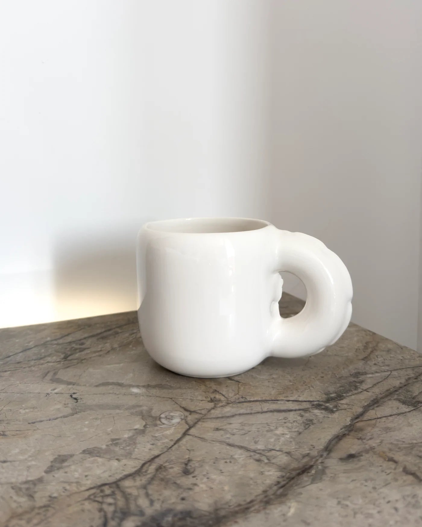 Gaston mug gloss