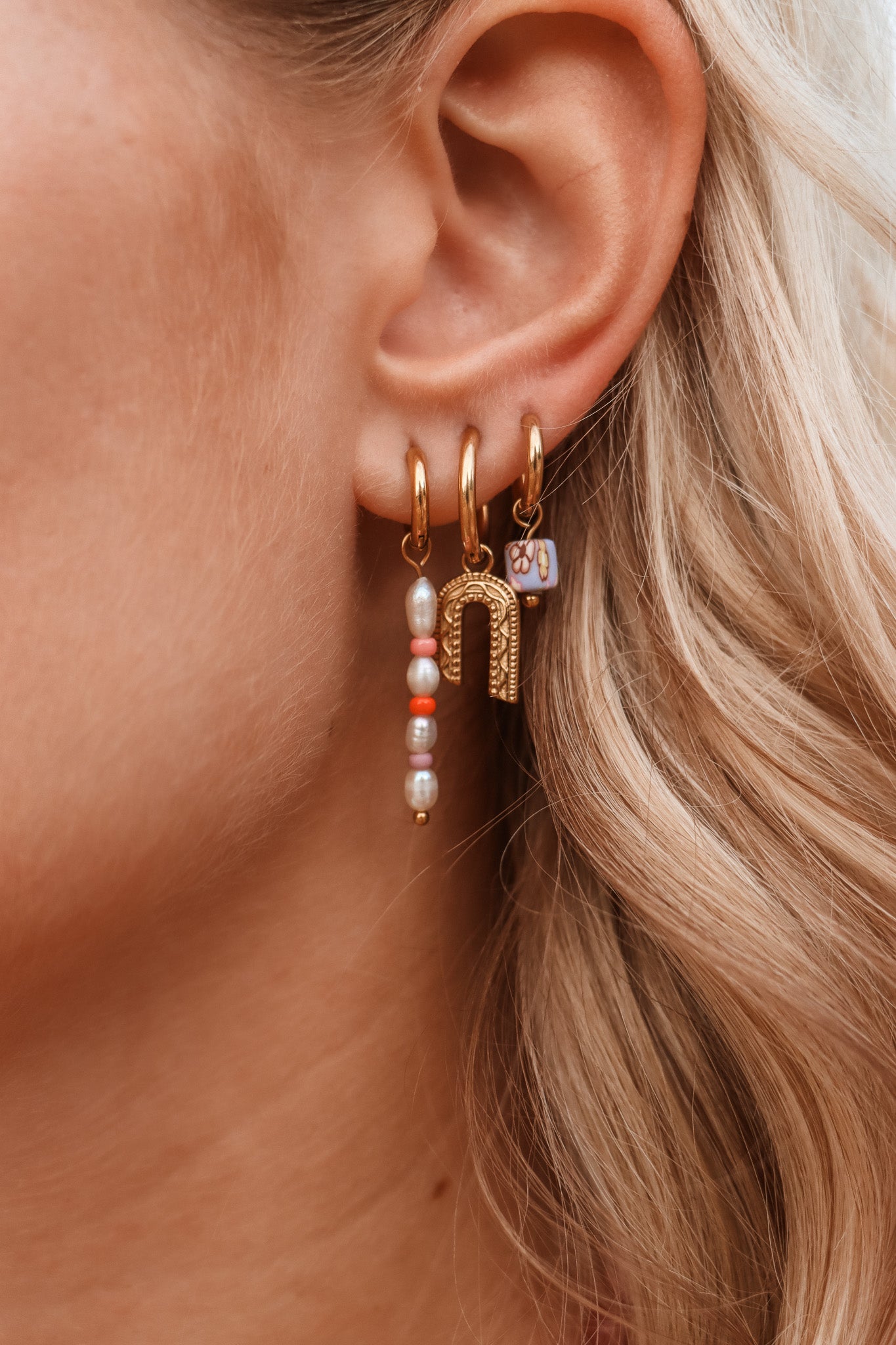 Oorbel - flower power hoop