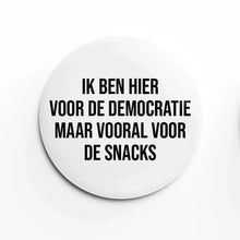 Afbeelding in Gallery-weergave laden, Bijzitbutton - verschillende opschriften
