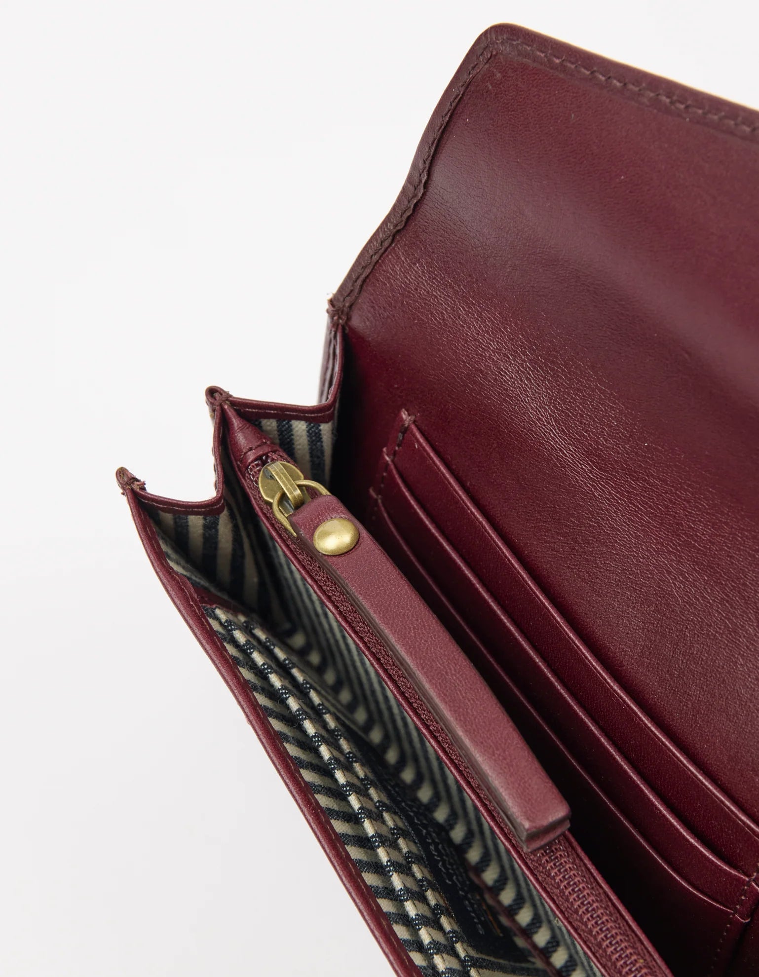 Jo's purse