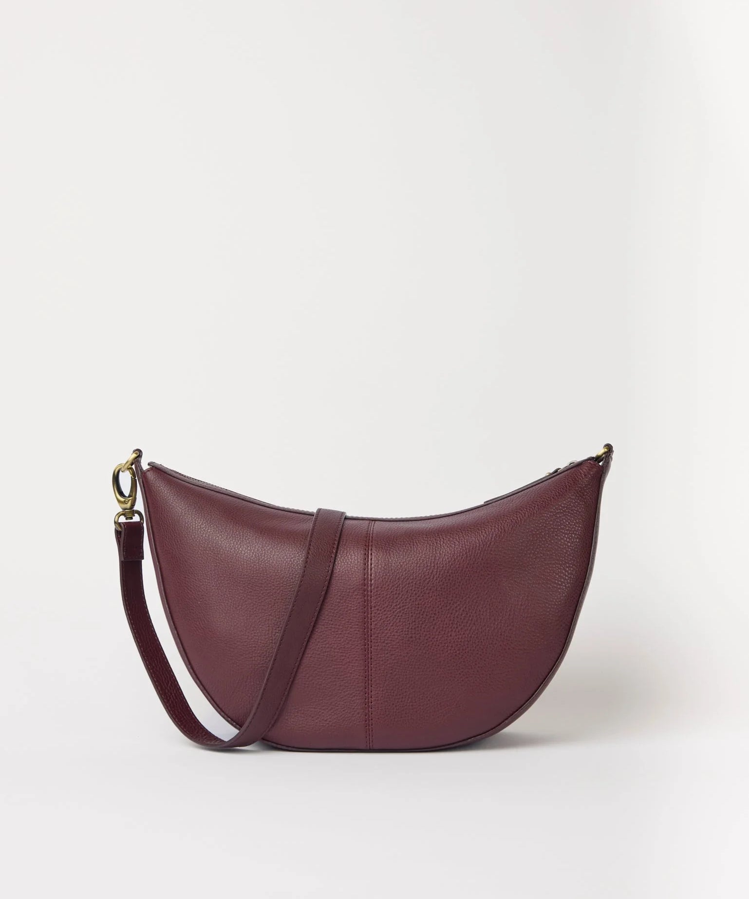 Leo-Maxi-Dark-Cherry-Soft-Grain-Leather-Back_87d0bd19-1bf3-4d3a-a5ba-c157d4a0ed2d.webp
