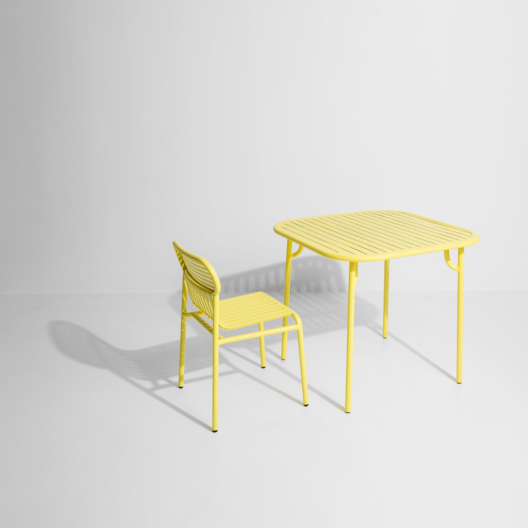 M0741108_weekend_table_squarre_yellow__PF_packshot_HD-vue_3.jpg