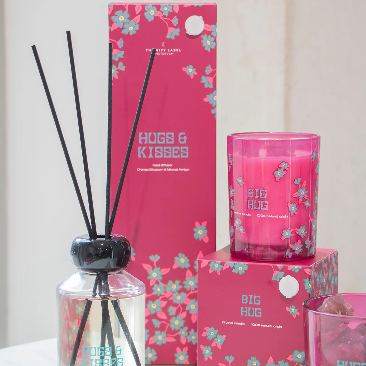 reed diffuser - hugs and kisses