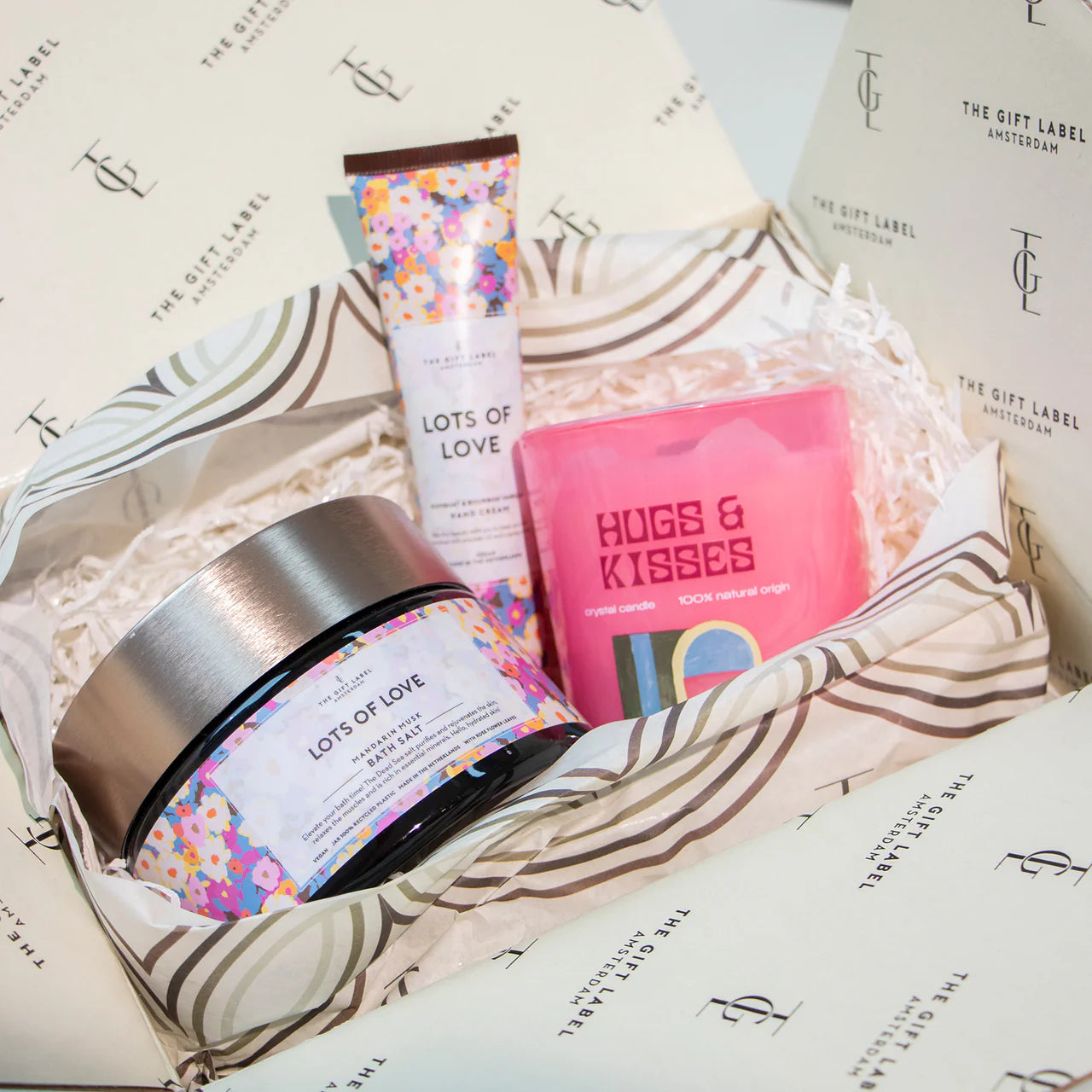 crystal candle - hugs and kisses