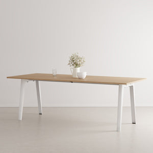 New modern eettafel - eco-certified wood