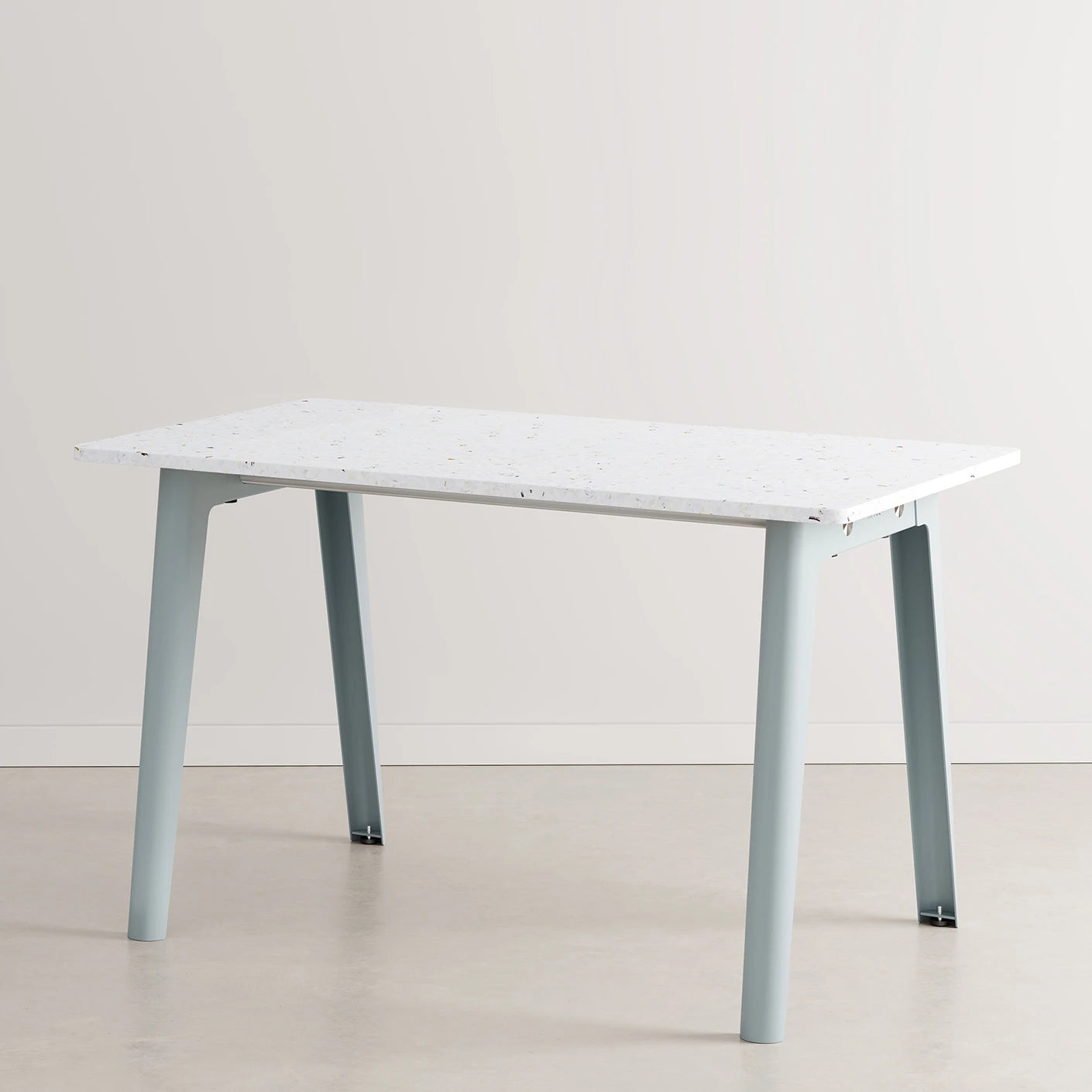 New modern bureau - venezia