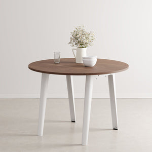 New modern ronde eettafel walnoot - eco-certified wood