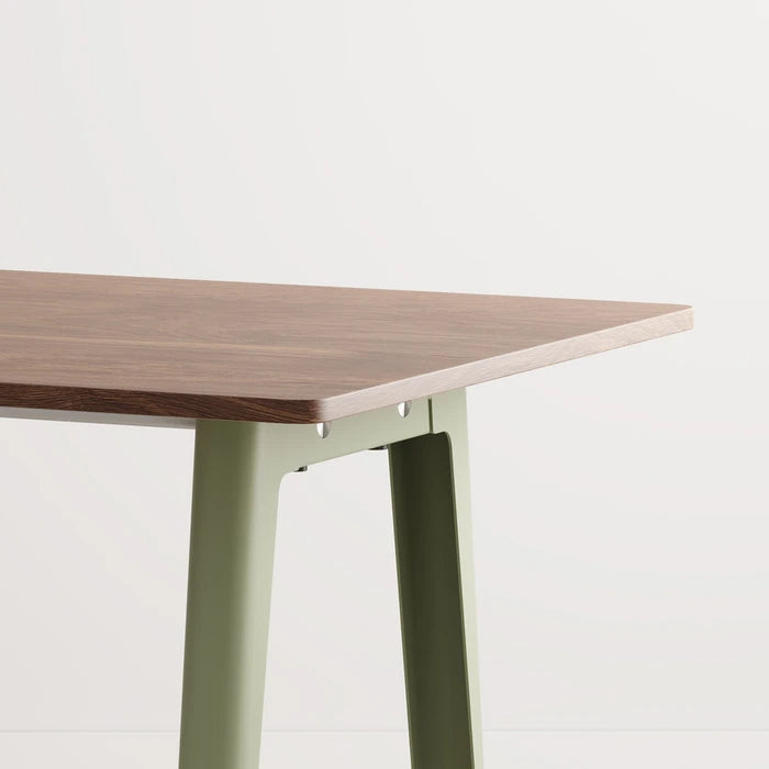 New modern eettafel walnoot