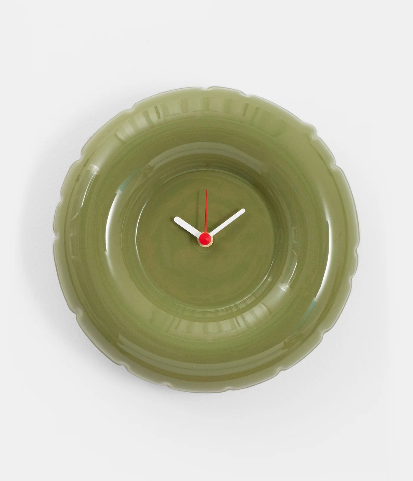 holly clock gloss