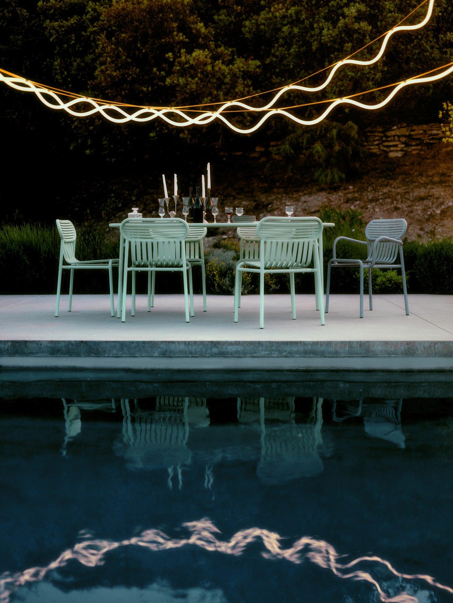 Spline pendant light