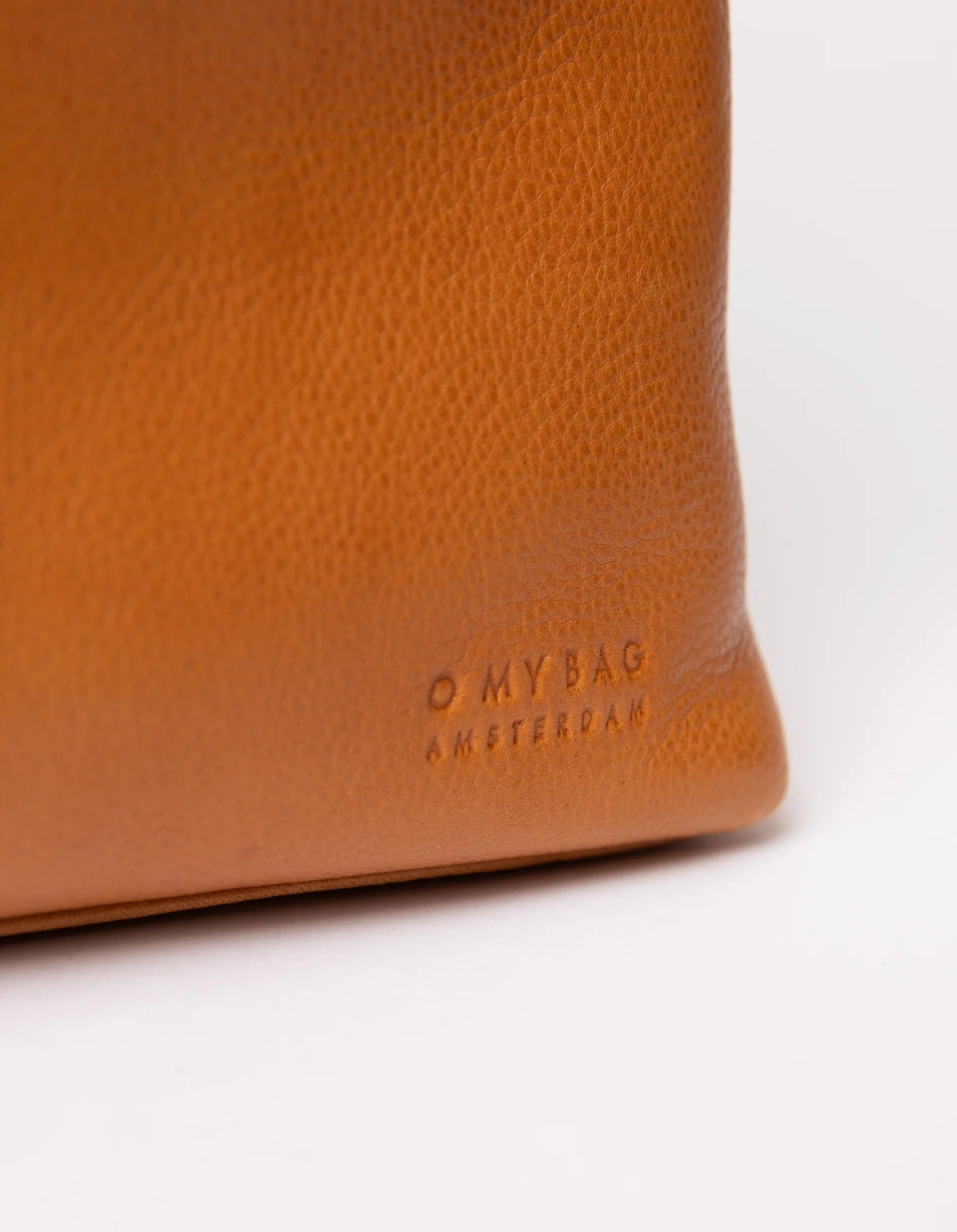 Sienna - Wild oak soft grain leather