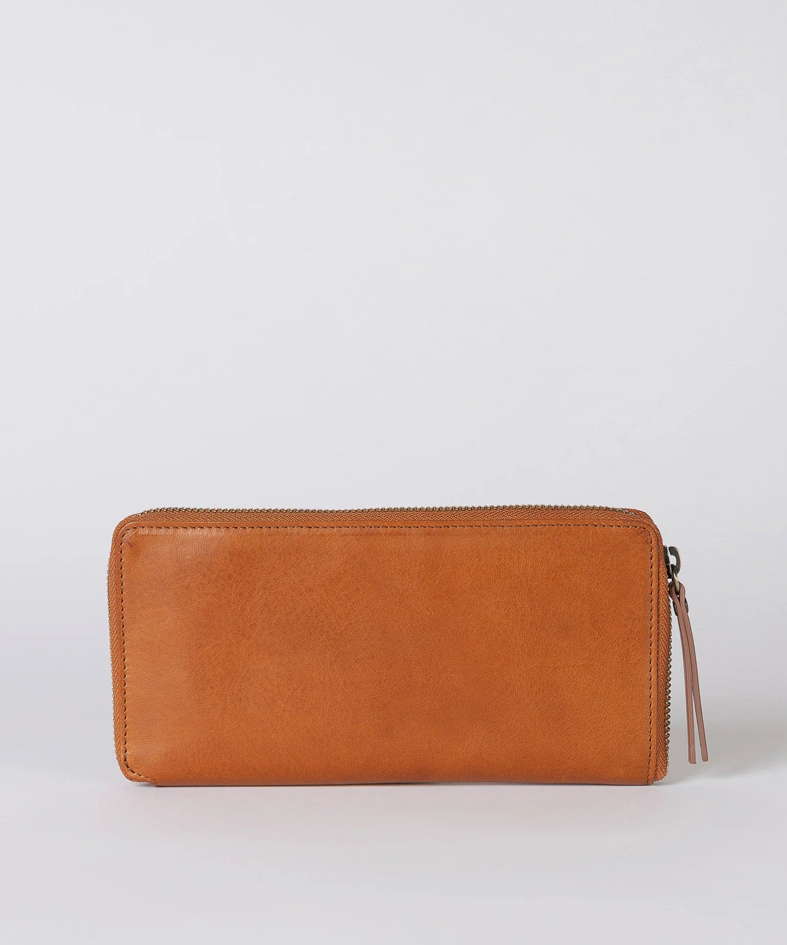 Sonny-Wallet-Cognac-Stromboli-Leather-Back.webp