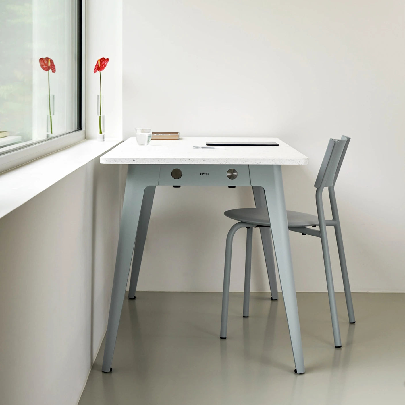 New modern bureau - venezia