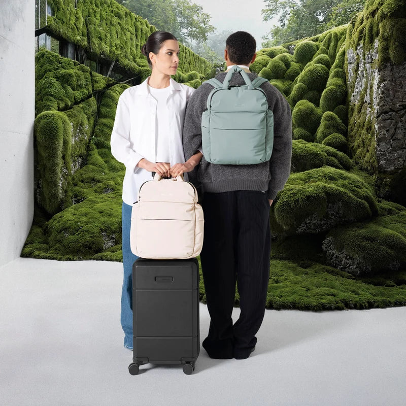 UA_Campaign_Moss-Series_Posuto-Medium-Backpack_FA26_12_fe427d61-6a84-4c90-aa55-459e3ad9538e.webp