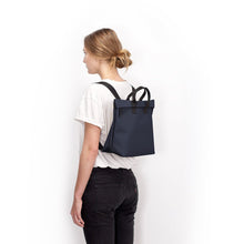 Afbeelding in Gallery-weergave laden, Eliza - Lotus dark navy
