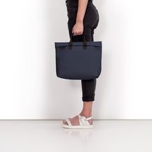 Afbeelding in Gallery-weergave laden, Eliza - Lotus dark navy
