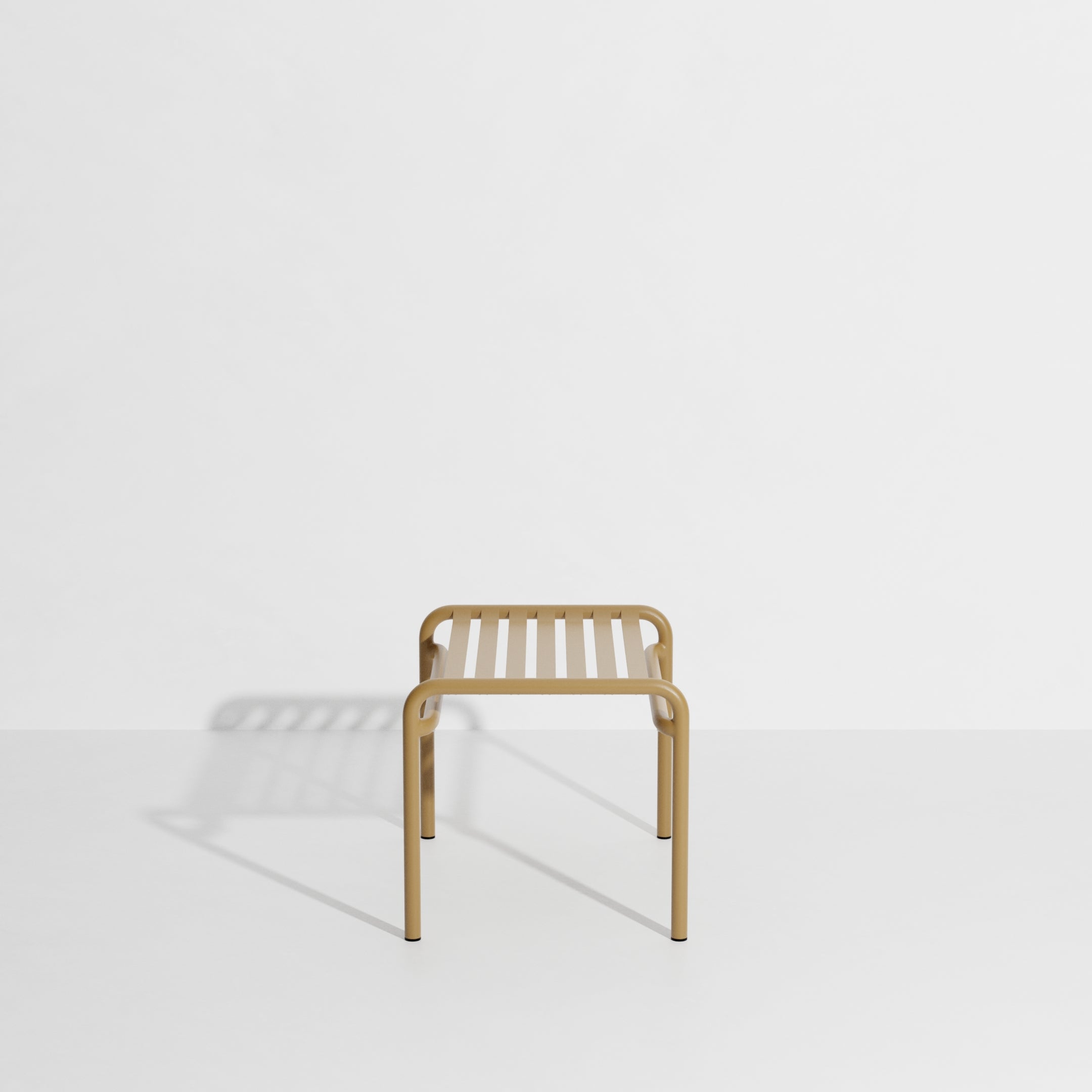 Week-end footstool
