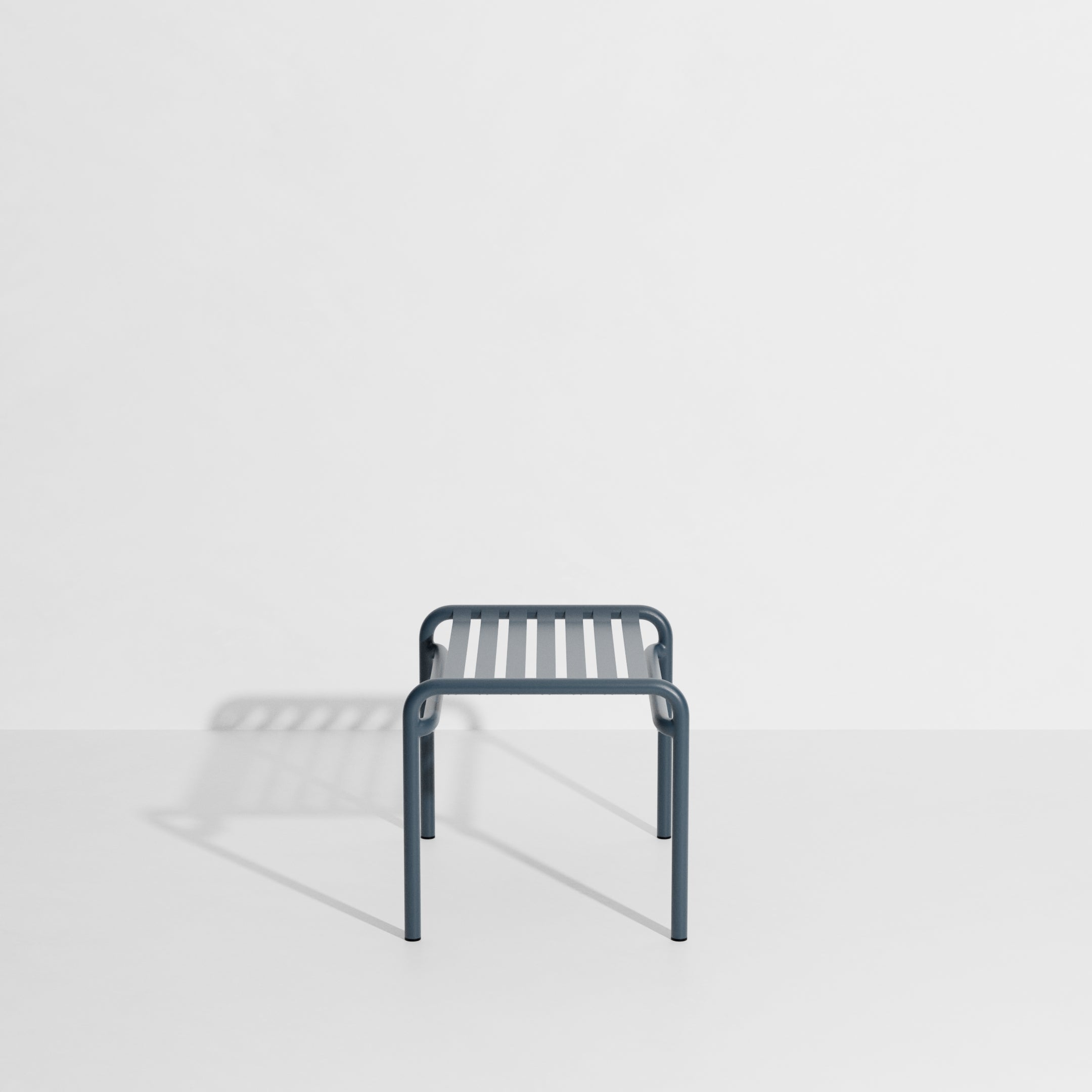 Week-end footstool