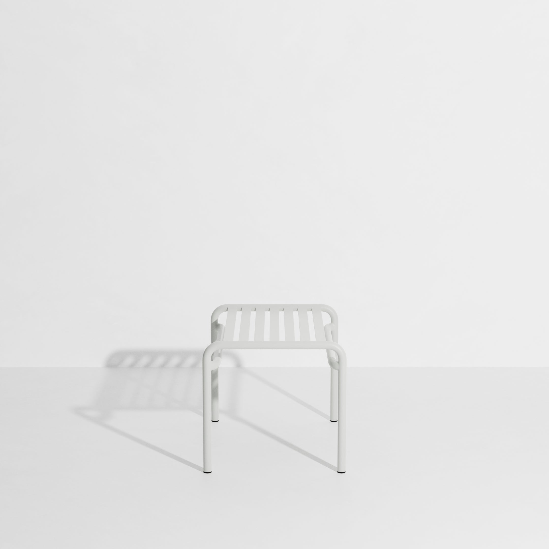 Week-end footstool