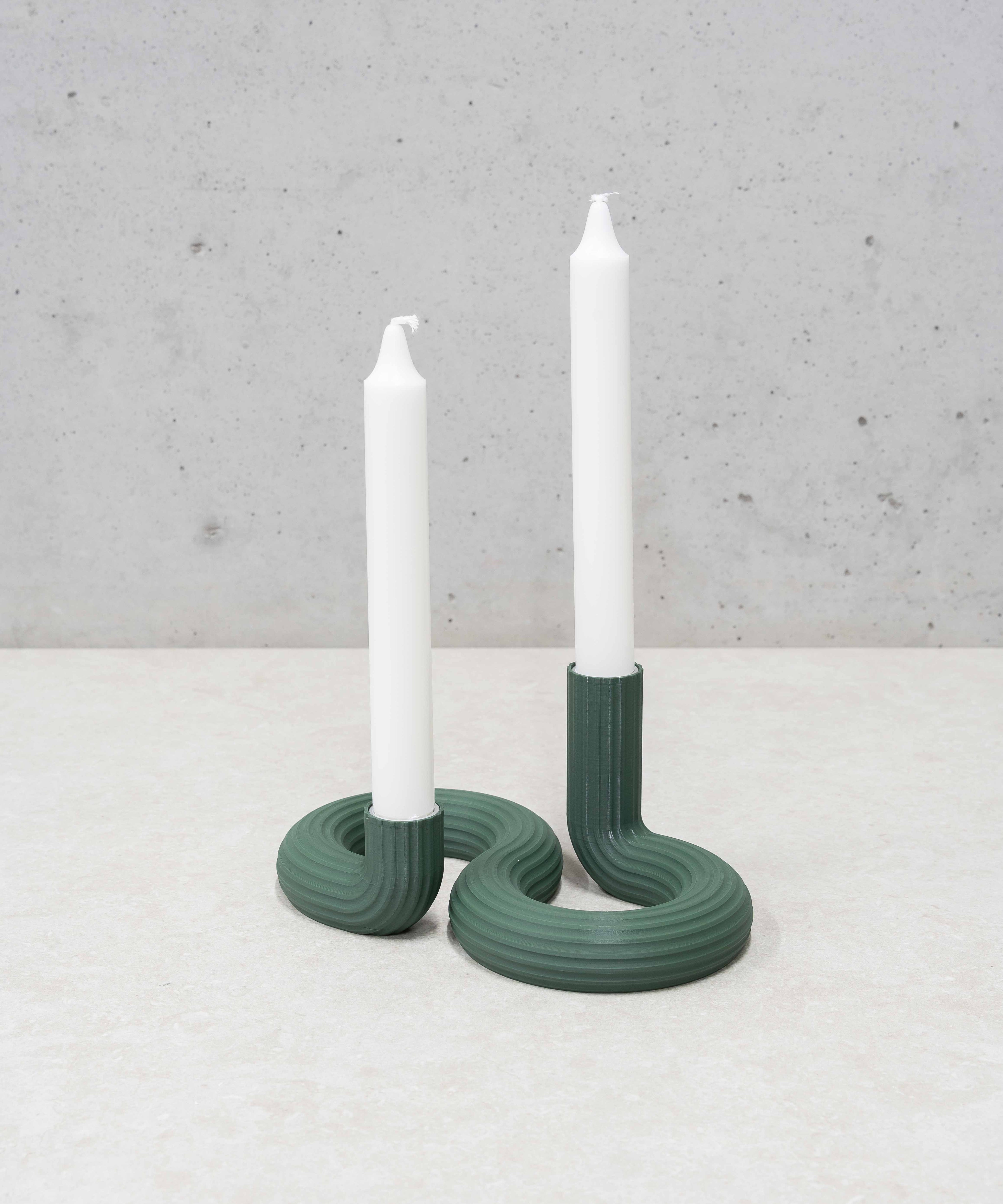 Wavy_Candle_Holder_500kb_1.jpg