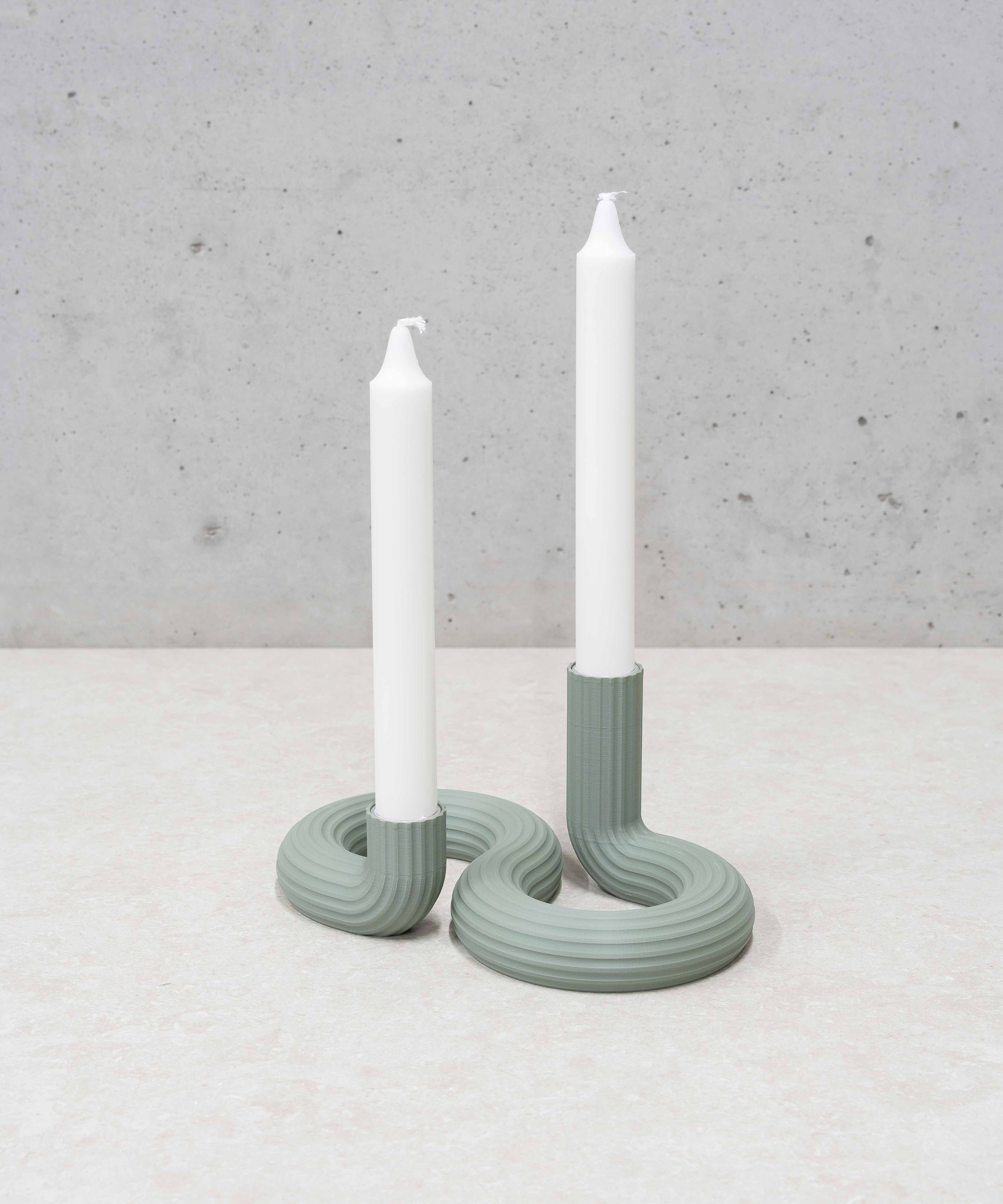 Wavy_Candle_Holder_500kb_3.jpg